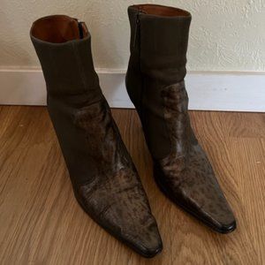 Donald J. Pliner short boots